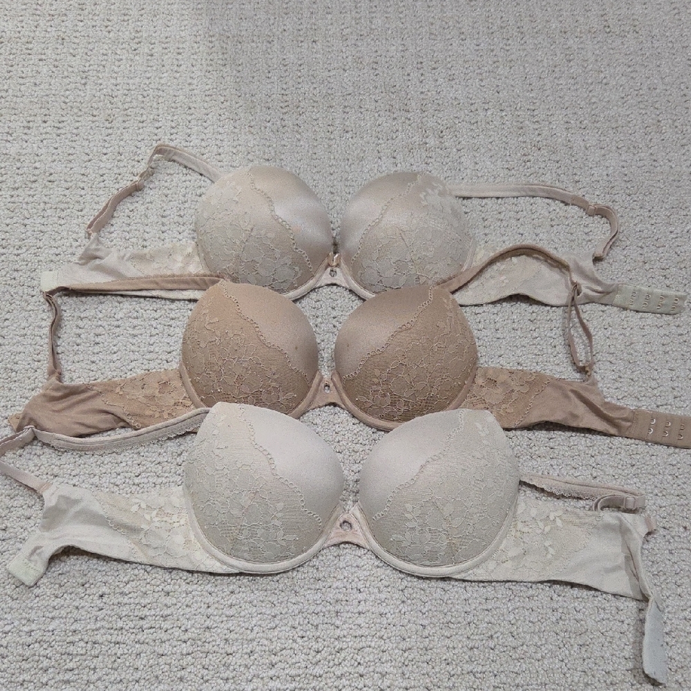 Victoria's Secret Perfect Shape Underwire Push-Up Bras - 32C (2) 32D